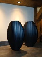 2 Zwarte Vazen - 48cm Hoog, Overige materialen, Zwart, Ophalen of Verzenden, Zo goed als nieuw