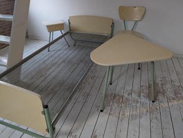 Slaapkamer bed en toebehoren 