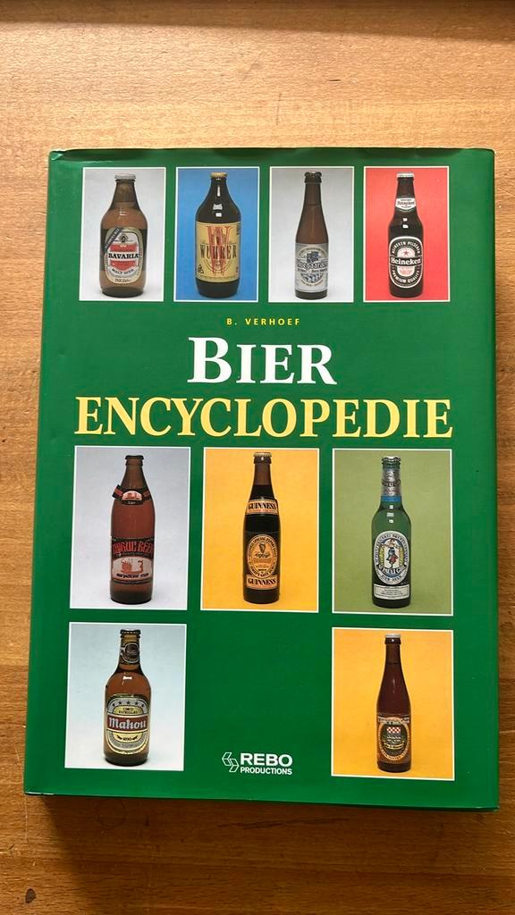 B. Verhoef - Geillustreerde bier encyclopedie, Boeken, Kookboeken, Gelezen, Ophalen of Verzenden