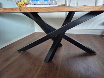 Stalen tafelpoot gekruisd 150 - 75 cm beschikbaar voor biedingen