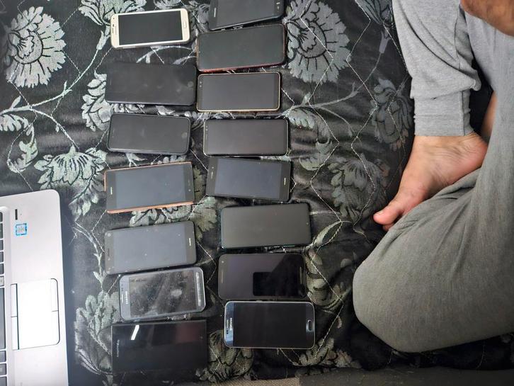 Partij mobiele telefoons met accounts, Telecommunicatie, Mobiele telefoons | Samsung, Gebruikt, Galaxy S2 t/m S9, 64 GB, Zonder abonnement