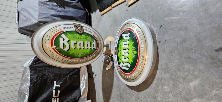 2 stuks Brand bier lampen, Verzamelen, Biermerken, Zo goed als nieuw, Reclamebord, Plaat of Schild, Brand, Ophalen