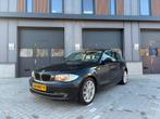 BMW 1-Serie 2.0 118I 3DR 2009 Zwart, Auto's, 1-Serie, Achterwielaandrijving, 1995 cc, Zwart