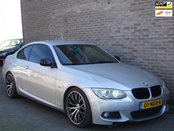 BMW 3-serie Coupé 320i Corporate Lease Business Line Sport  beschikbaar voor biedingen