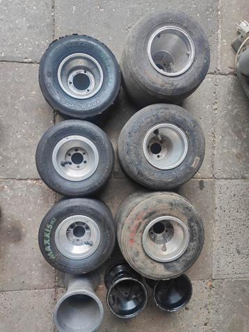Kart wielen beschikbaar voor biedingen