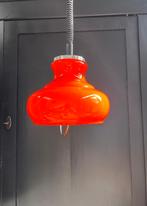 Vintage oranje opaline hanglamp., Gebruikt, Ophalen of Verzenden