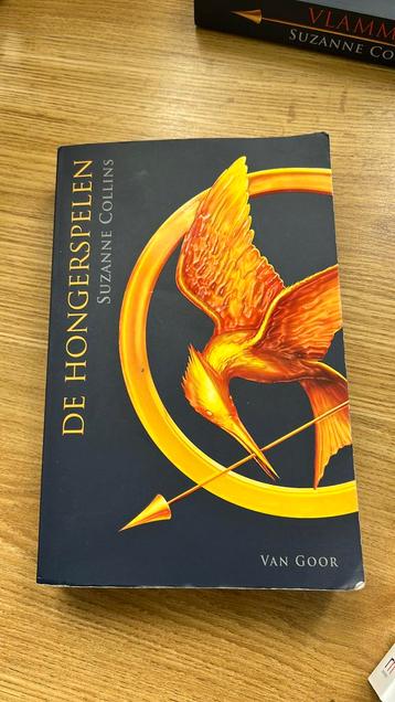 Suzanne Collins - De hongerspelen beschikbaar voor biedingen