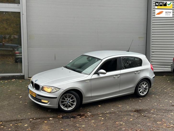 BMW 1-serie 118d Corporate Executive / AUTOMAAT / NETTE AUTO, Auto's, BMW, Bedrijf, Te koop, 1-Serie, ABS, Airbags, Airconditioning