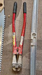 Gereedschap: Waterpas, Betonschaar, Zaag, Ophalen, Gebruikt