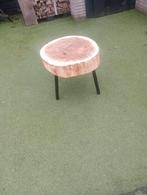 Houten bijzet tafeltje., Huis en Inrichting, Tafels | Bijzettafels, Ophalen of Verzenden, Rond, 55 tot 75 cm, 45 tot 60 cm