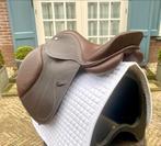 HKM springzadel 17,5 inch bruin. NIEUW., Dieren en Toebehoren, Paarden en Pony's | Zadels, Ophalen of Verzenden, Nieuw, Springen