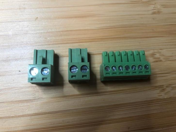 Nieuwe aansluitset voor ESU eCoS 50200, eCoS 50210 en 50220, Hobby en Vrije tijd, Modeltreinen | H0, Nieuw, Overige typen, Wisselstroom