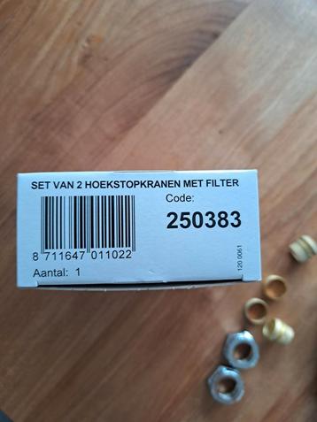 professionele hoekstopkranen  ingebouwde zeef beschikbaar voor biedingen