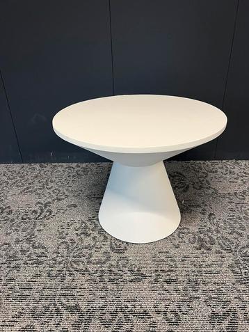 Salontafel/bijzettafel beton Cire 60cm beige beschikbaar voor biedingen