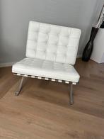 Barcelona Chair wit 2 stuks, Huis en Inrichting, Fauteuils, Ophalen, Zo goed als nieuw, 50 tot 75 cm, Leer