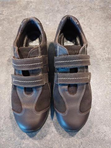Beegle Klittebandschoenen beschikbaar voor biedingen
