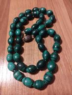 Oude malachiet ketting met sterling zilveren sluiting, Sieraden, Tassen en Uiterlijk, Antieke sieraden, Ophalen of Verzenden, Zilver