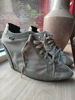 Adidas SLVR dames schoenen, Kleding | Dames, Schoenen, Adidas, Ophalen of Verzenden, Zo goed als nieuw, Overige kleuren