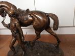 Groot bronzen beeld van een Jockey met zijn paard, Antiek en Kunst, Ophalen