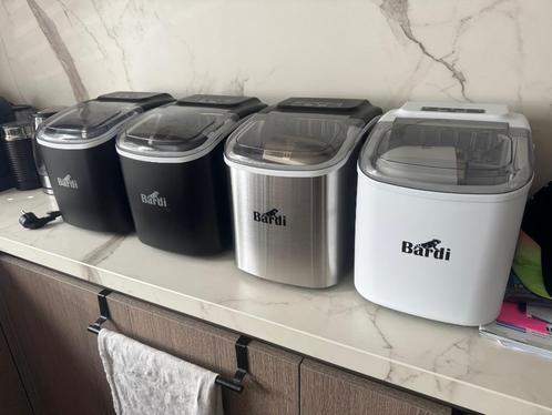 Bardi Deluxe IJsblokjesmachine Inclusief Luxe Thermosbeker, Witgoed en Apparatuur, IJsmachines, Nieuw, Zelfvriezend, Ophalen