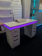 MOOI MANICURE TAFEL NIEUW HOOGGLANS WIT MET LED, Ophalen, Zo goed als nieuw