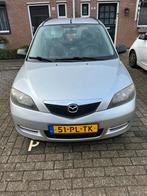 Mazda 2 1.4 16V 2004 Grijs, Auto's, Voorwielaandrijving, 1025 kg, 15 km/l, 40 €/maand