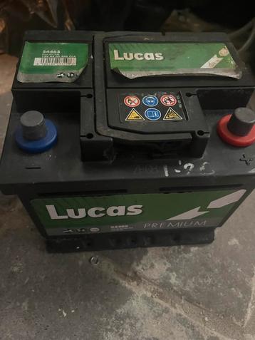 Auto, boot, caravan accu 12v 44 ah beschikbaar voor biedingen