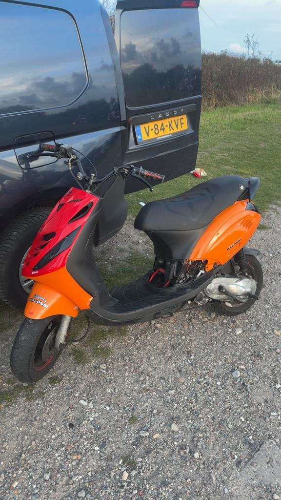 !!WAARDEPEILING 70cc Zip, Fietsen en Brommers, Scooters | Piaggio, Zo goed als nieuw, Zip, Maximaal 45 km/u, Tweetakt, Ophalen of Verzenden