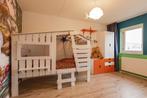 Houten Hutbed 90x200, Kinderen en Baby's, Kinderkamer | Bedden, Ophalen, 85 tot 100 cm, Zo goed als nieuw, Lattenbodem