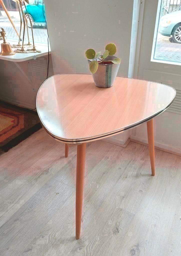 Vintage Salontafel Tafel Bijzettafel Plantentafel Retro, Verzamelen, Retro, Huis en Inrichting, Ophalen
