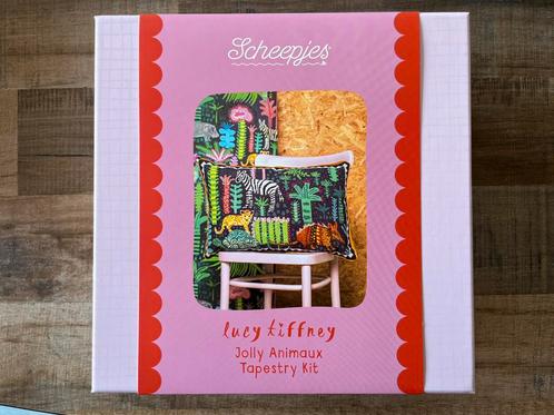 Scheepjes Lucy Tiffney tapestry borduurpakket -Jolly Animeax, Hobby en Vrije tijd, Borduren en Borduurmachines, Nieuw, Borduurpakket
