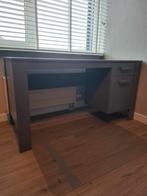 WOOOD Dennis bureau grenen staalgrijs, Huis en Inrichting, Bureaus, Ophalen, Gebruikt, Bureau