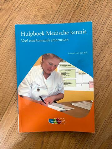 Hulpboek Medische Kennis - Nieuwstaat! beschikbaar voor biedingen