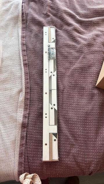 Kapstok ikea beschikbaar voor biedingen