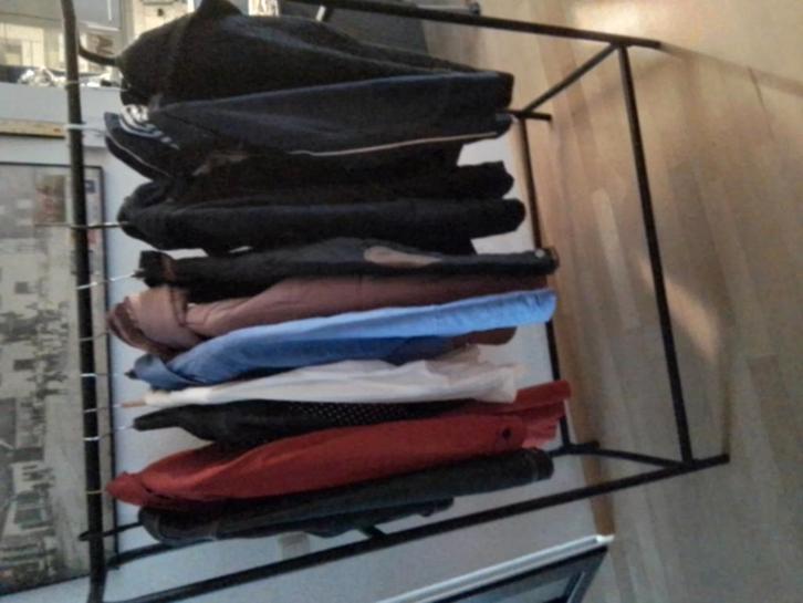 10 stuks damesjassen met degelijk kledingrek samen 50 euro, Kleding | Dames, Kledingrekken, Zo goed als nieuw, Ophalen of Verzenden