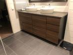 Bathroom vanity: Large two washbasin bathroom vanity, Huis en Inrichting, Badkamer | Badkamermeubels, Ophalen, Gebruikt, 150 tot 200 cm