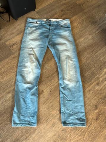 Te koop zomer spijkerbroek34/32 Jack & Jones (Nieuwstraat) beschikbaar voor biedingen