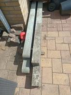 Betonnen palen .voor schutting- 4 stuks, Tuin en Terras, Ophalen, Gebruikt, IJzer