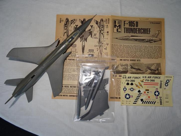 F-105 D Thunderchief (Schaal 1:72), Hobby en Vrije tijd, Modelbouw | Vliegtuigen en Helikopters, 1:72 tot 1:144, Overige merken
