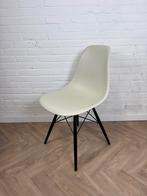 1x Vitra Eames DSW stoel, Ophalen, Gebruikt, Metaal, Eames