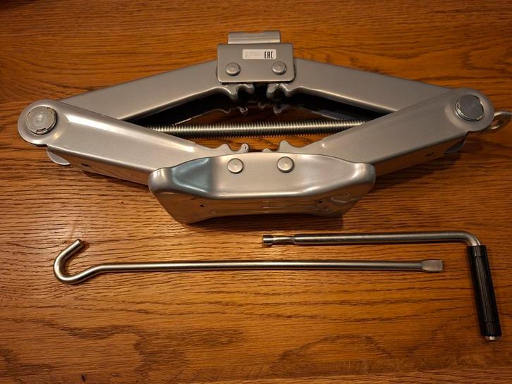 Schaarkrik 2 ton., Auto diversen, Krikken, Zo goed als nieuw, Schaarkrik, Manueel, Ophalen of Verzenden