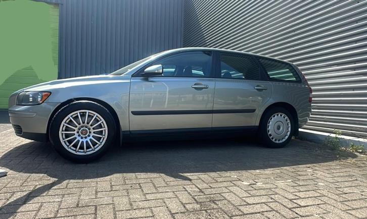 Velgen set met banden Volvo V50 zomer continental 205/55/16, Auto-onderdelen, Banden en Velgen, Banden en Velgen, Zomerbanden