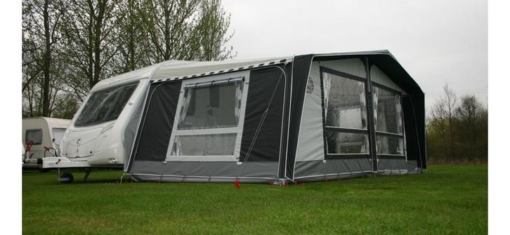 Isabella commedore voortent 3 meter A940/G16, Caravans en Kamperen, Voortenten en Luifels, Zo goed als nieuw, Ophalen of Verzenden