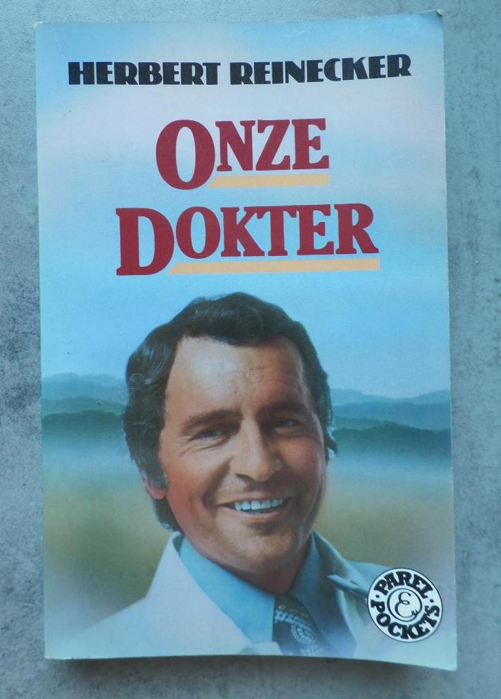 Herbert Reinecker  Onze Dokter, Boeken, Romans, Zo goed als nieuw, Europa overig, Ophalen of Verzenden