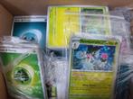 Pokémon kaarten - MEW / JTG / BLK / Basic Energy, Ophalen of Verzenden, Zo goed als nieuw, Meerdere kaarten, Foil