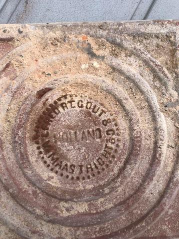 Oude Vloertegels     13m² beschikbaar voor biedingen