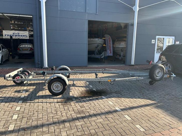 Kalf  KBE 1050 geremde Boottrailer met kenteken, Watersport en Boten, Boottrailers, Gebruikt, Overige typen, Minder dan 1500 kg