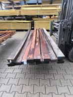Restpartij hardhouten balken 5 x 10 x 300cm 13 stuks