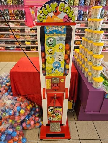Opblaas bal vending automaat incl. ca. 2000 ballen beschikbaar voor biedingen