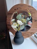 Stoer ranonkel arrangementje incl vaas, Ophalen of Verzenden, Zo goed als nieuw